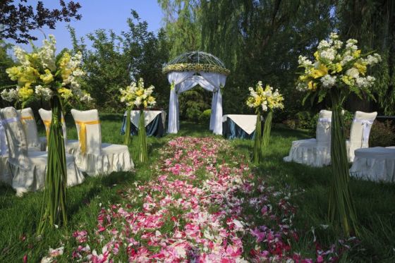 decoracion ceremonias en jardines bodas al aire libre decoracion con flores